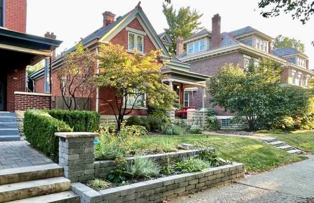 290 East Deshler Avenue