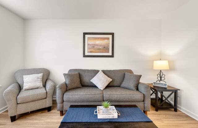 Harbour Lake Apartments