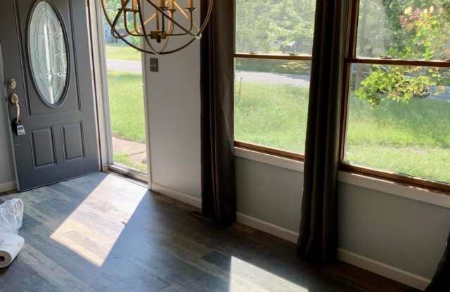 Photo of 10 Oakwood Drive