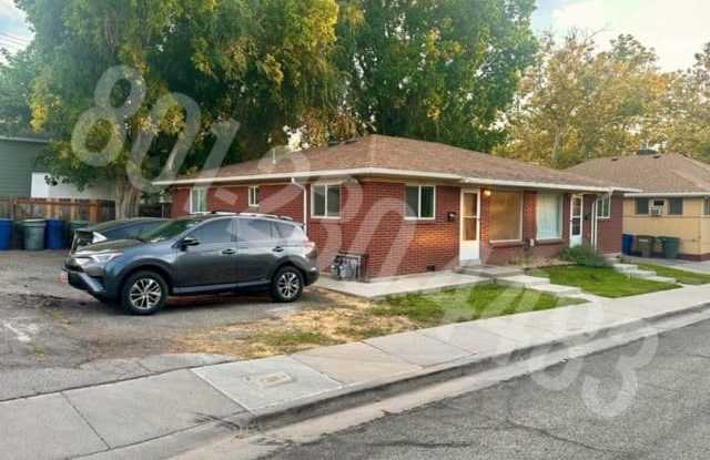 858 Yale Avenue South