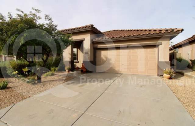 40802 North Trailhead Way
