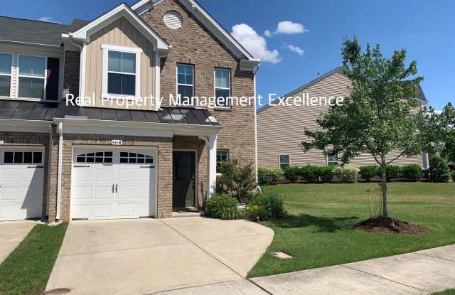 Photo of Gorgeous End-Unit TH In Desired Cary Location, Apply Now!