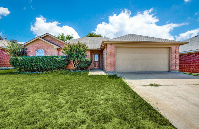 810 Elbe Dr - 810 Elbe Drive, Arlington, TX 76001