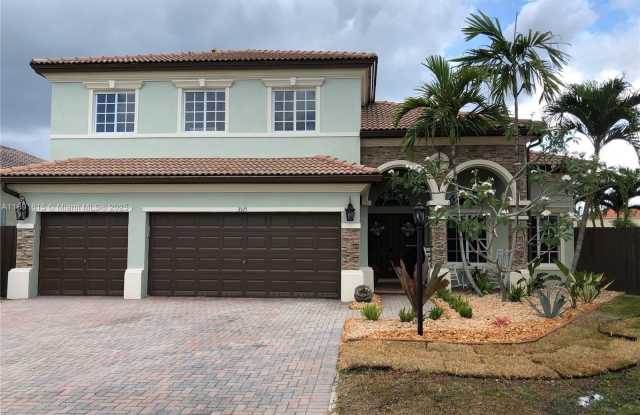 Photo of 3571 NE 11th Dr