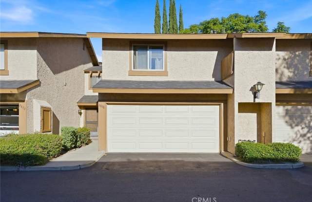 Photo of 2876 Fulton Road