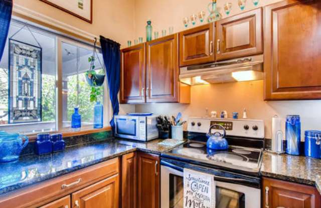 Photo of 258 Greenway Circle West