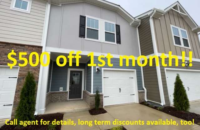 Like New Townhome in South & Main, Fuquay-Varina!