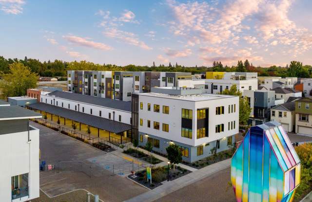 The Market Club at the Mil