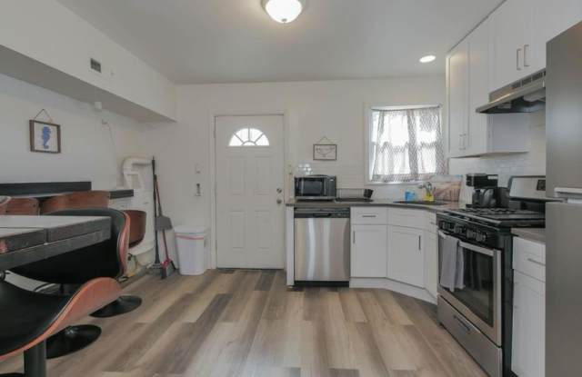 222 N New Jersey Ave