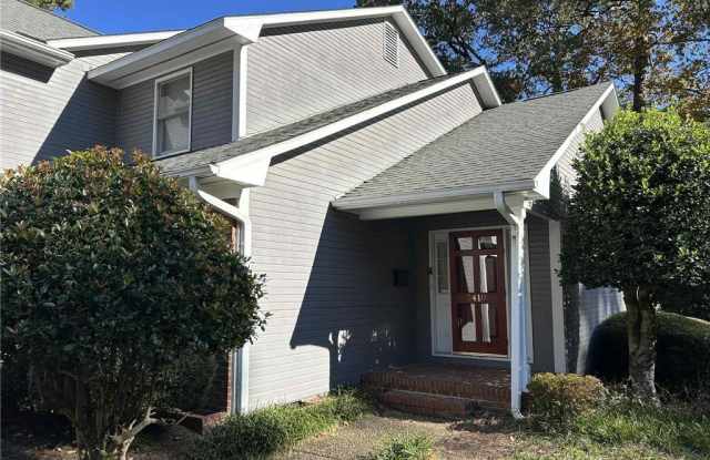 Photo of 2410 Fairfax Place