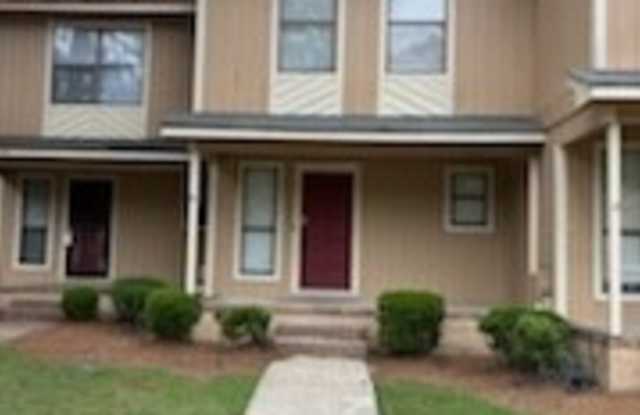1219 Huntsman Court