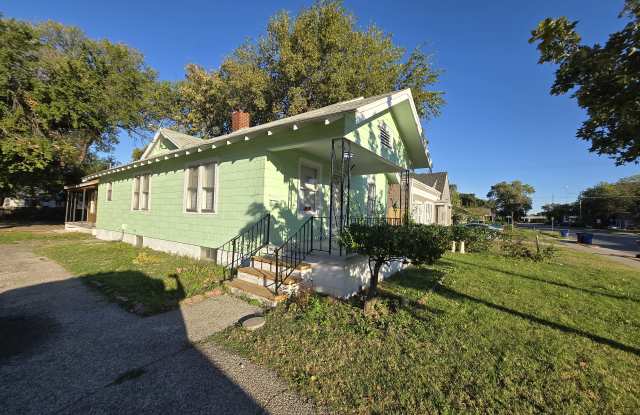 Photo of 715 S Hydraulic Ave