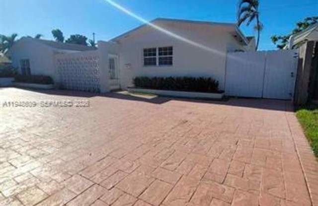 Photo of 12305 SW 42nd St # 0 MIAMI, FL 33175