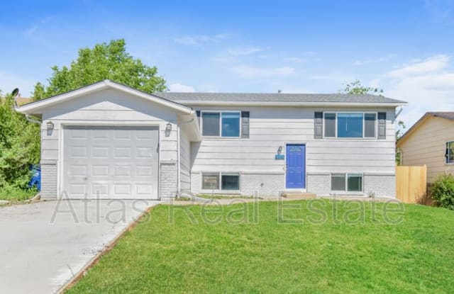 4340 College View Drive - 4340 College View Drive, Stratmoor, CO 80906