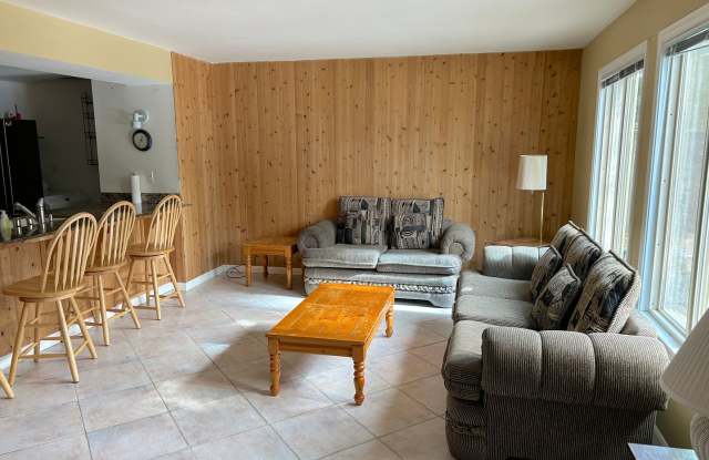 Long-Term Lake Forest Glenn Condo