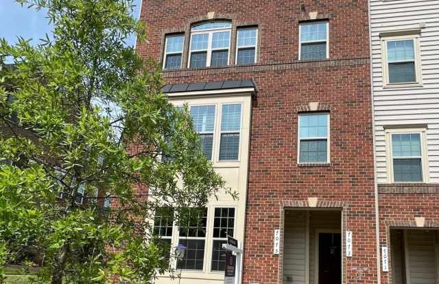 7075 DARBEY KNOLL Drive unit: 8G