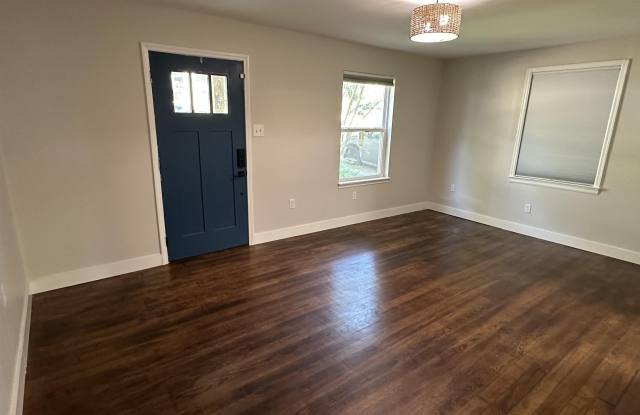 2119 S Harrison Street