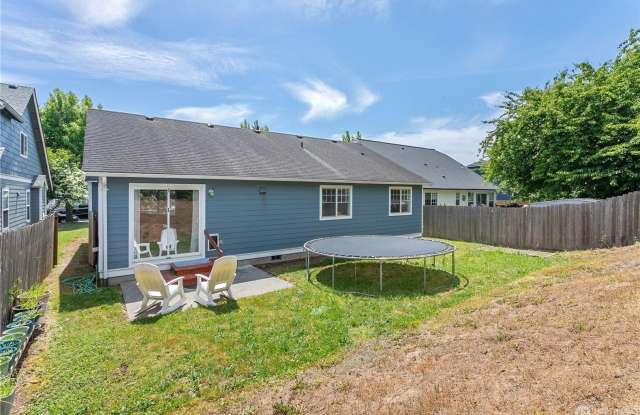 Beautiful Three Bedroom House in Lynden For Rent