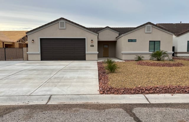 2222 Hammer Ln - 2222 Hammer Lane, Fort Mohave, AZ 86426