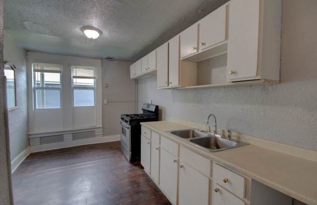 2 bedroom with bonus space