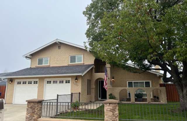 FAIR OAKS BEAUTY WITH POOL, SPA  SOLAR!!