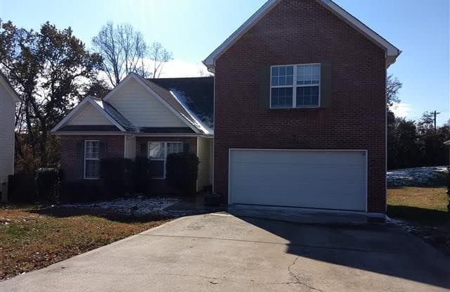 3495 Oak Creek Dr - 3495 Oak Creek Road, Clarksville, TN 37040