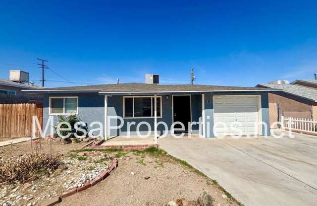820 Caliente Dr.