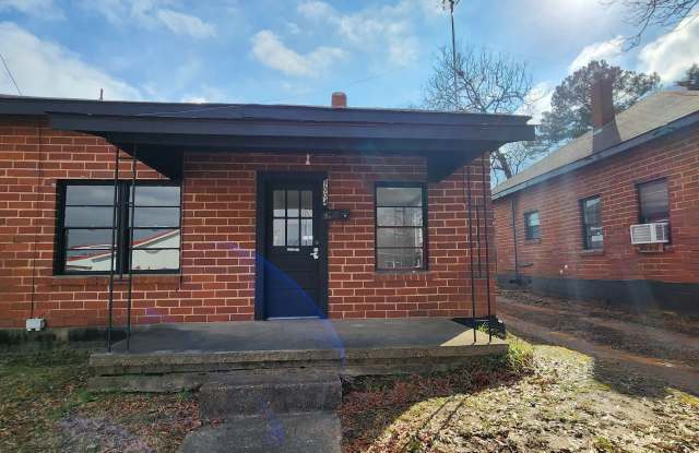 1008 Logan Street Southwest - 1004