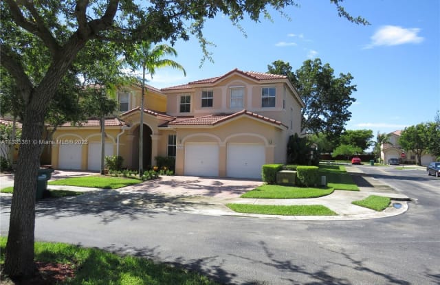 12388 SW 125th St - 12388 Southwest 125th Street, Three Lakes, FL 33186