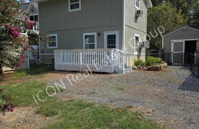 53 Black Road Northeast