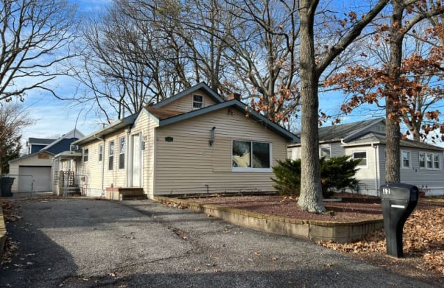 12 Bash Rd - 12 Bash Road, Toms River, NJ 08753