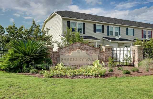 208 Ventura Place