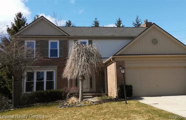 1743 Hillcrest Drive - 1743 Hillcrest Drive, Rochester Hills, MI 48306