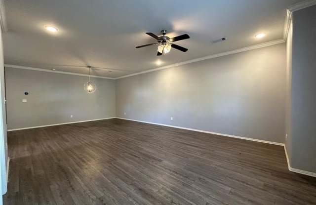 4073 Santa Maria  LN