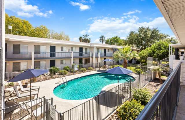 Photo of 138 West 1st Street - 28