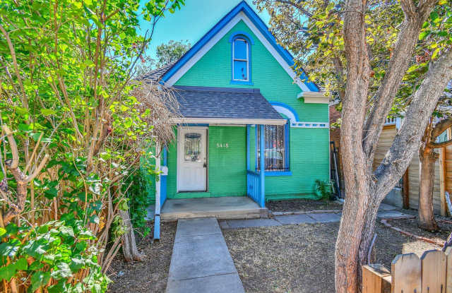 Charming Victorian Home in the Desirable Cole Neighborhood!- Available Early July!!
