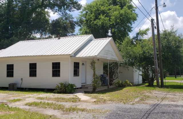 1814 E Lafayette
