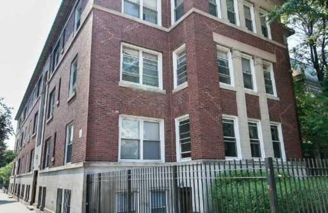 4454 North Sheridan Rd.