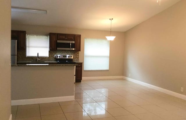 7523 SW 7th Pl - 7523 Southwest 7th Place, North Lauderdale, FL 33068