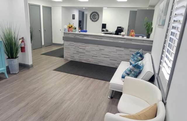 320 MIDDLETOWN Boulevard unit: 303