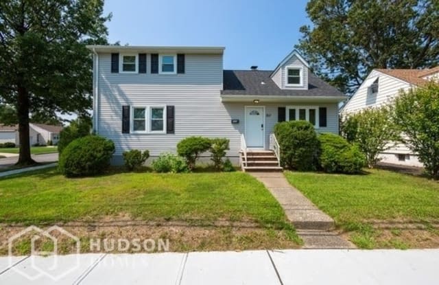 211 Thompson Avenue - 211 Thompson Avenue, Bound Brook, NJ 08805