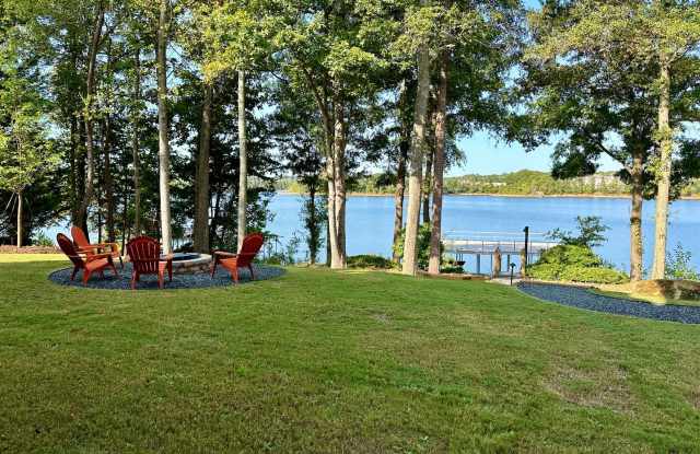 You can't beat this lakefront Clemson townhome! Brand New Construction!