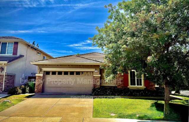 10230 Canadeo Cir