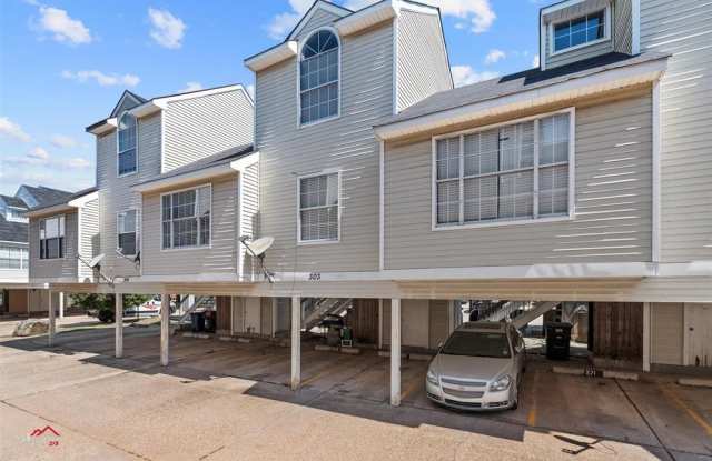 303 Settlers Park Drive