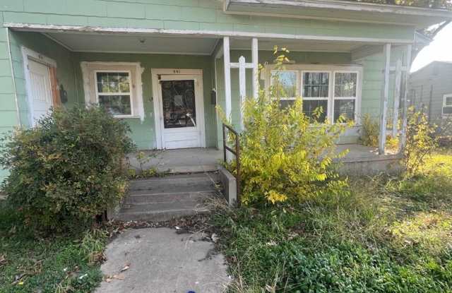 941 HICKORY STREET