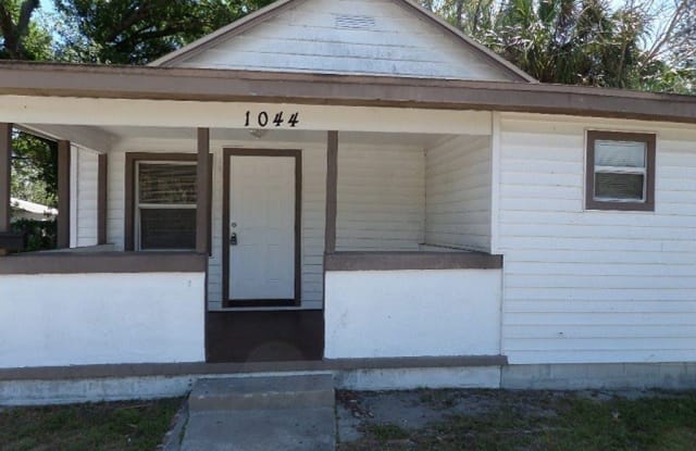 1044 18th St S - 1044 18th Street South, St. Petersburg, FL 33712