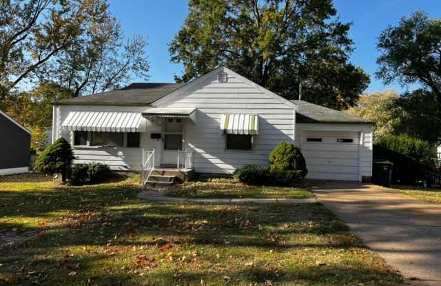 Photo of 2 Bed, One Bath Home with Garage and Finished Basement for Rent