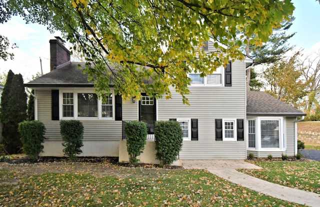 201 MONTGOMERY Avenue