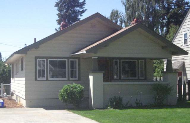 3323 W Alice