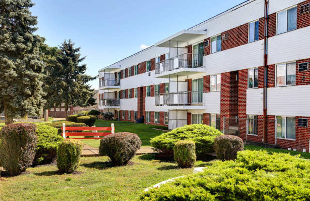 Photo of Washington Court